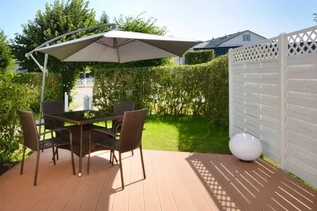 Terrasse Haus Usedom App. MeeresSpiegel mit Terrasse und nur 350 m zum Strand