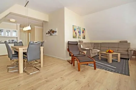 Wohnzimmer Uns Schilfhus App. Atelier mit großen Balkon und nur 100 m zum Strand