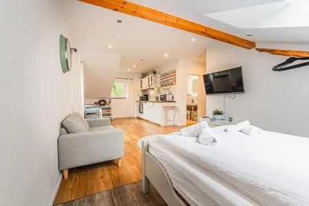 Bett Ferienwohnung Kunterbunt Eckernförde