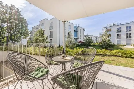 Terrasse Ferienwohnung Klippenblick mit Sauna, Kinderspielbereich und Fitnessraum