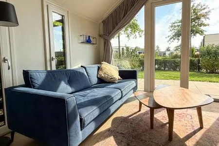  EuroParcs Marina Strandbad Chalet IJsselNest mit Zaun Haus Nr. 416