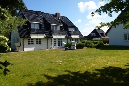 Hauptansicht Haus Heide-Hüs, App. 2