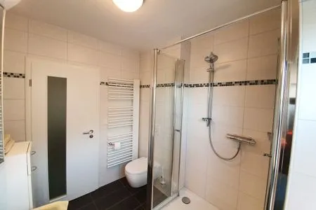 Badezimmer der Ferienwohnung Passat im Haus Kap Hoorn in Wittdün auf Amrum Haus Kap Hoorn Ferienwohnung Passat