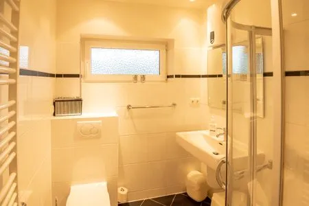 Gäste-WC LH Bremer Strasse, Hausteil 2
