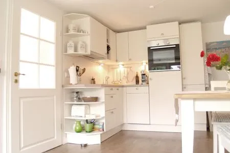 Küche der Ferienwohnung Düne in Norddorf auf Amrum Haus Anneliese Bungalow Düne
