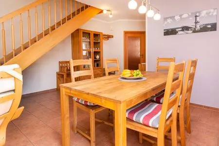 Esstisch Ferienpark Freesenbruch Reihenhaus 8 - Zum Meer