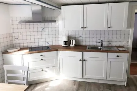Küchenzeile in der Ferienwohnung Frisia 3 in Norddorf auf Amrum Haus Frisia Ferienwohnung Frisia 3
