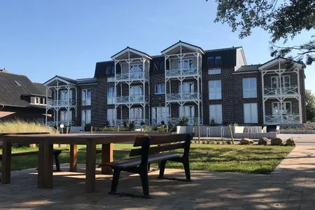 Haus Frontansicht Haus *Weiße Düne* Ferienwohnung *Weiße Düne 3 / OceanView*