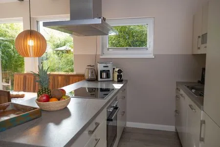 Küche / Küchenzeile Typ D2 Ferienwohnung - Papa Bay
