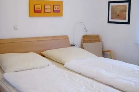 Schlafzimmer (OST1) Ferienwohnung "Lörper 1"