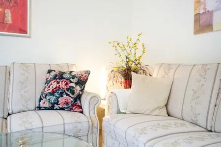 Wohnzimmer (OST6a) Ferienwohnung "Sonnenschein"