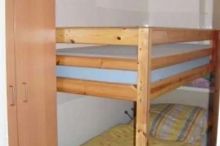Schlafzimmer (OST8) Ferienwohnung "Lörper 2"