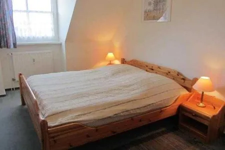 Schlafzimmer (OST10b) Ferienwohnung "Musick-Jischa"