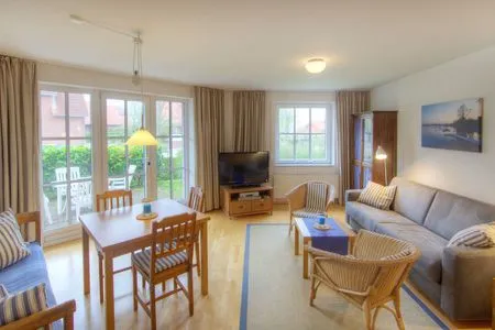 Wohnzimmer (OST16) Ferienwohnung "Wackerow"
