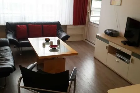 Wohnzimmer (ROD32d) Ferienwohnung "Schmidt"