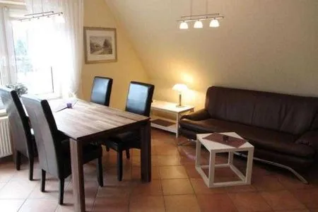 Wohnzimmer (STR47a) Ferienwohnung "Heitmann"