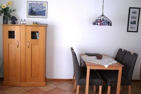 Küche / Küchenzeile (STR108)  Ferienwohnung "Haus Södenwind"