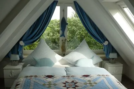 Schlafzimmer (WIK 7c) Ferienwohnung "Topp 3"