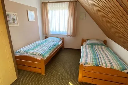 Schlafzimmer (STOE3) Ferienwohnung "Waack"