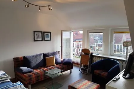 Wohnzimmer Haus Köln Ferienwohnung "Pier Ost"