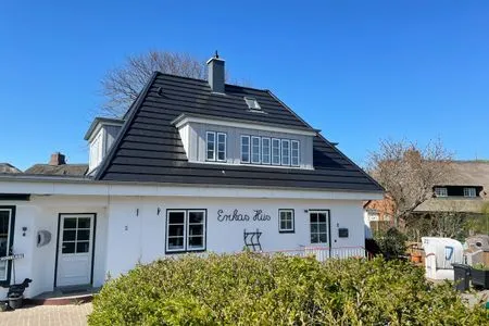 Hauptansicht Erika's Hüs Ferienwohnung „Blä Waanang"