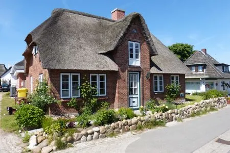 Ferienhaus Letj Warft in Nebel auf Amrum Hüs Letj Warft Ferienwohnung „Green Waanang"