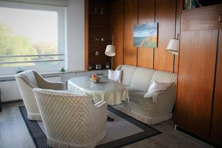 Wohnzimmer (ROD32) Ferienwohnung "Schneider"