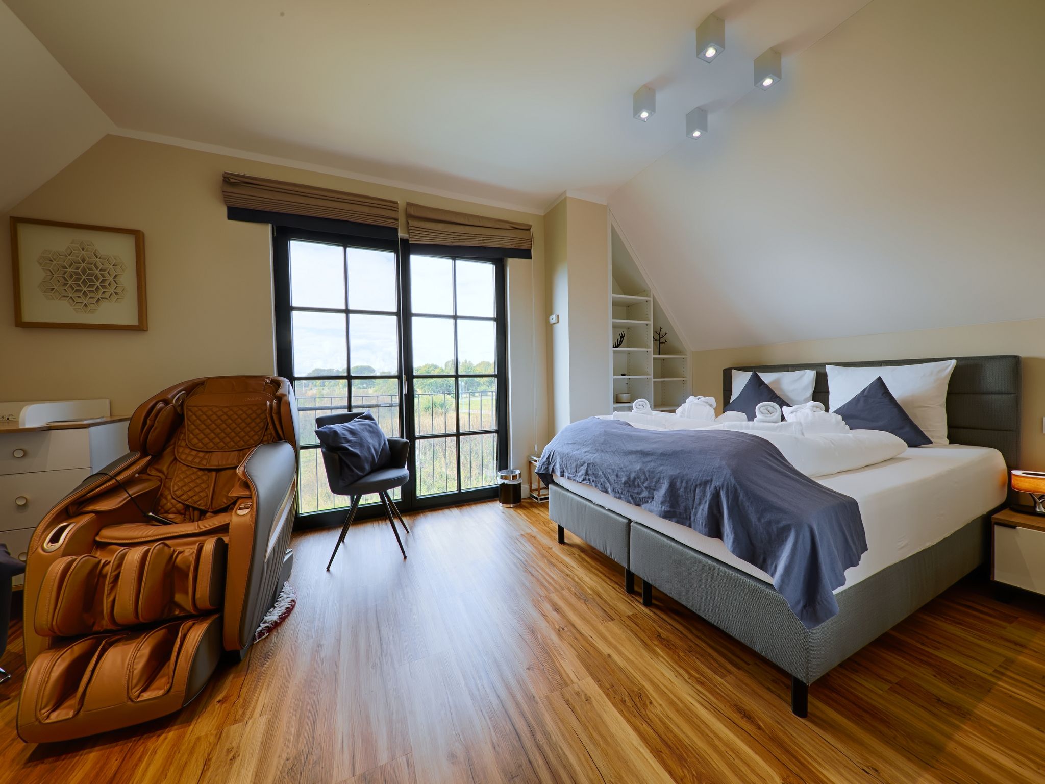 Premium Reetdachvilla mit 3 Schlafzimmern, Sauna, Kamin und Massagesessel (F05) - Schlafzimmer