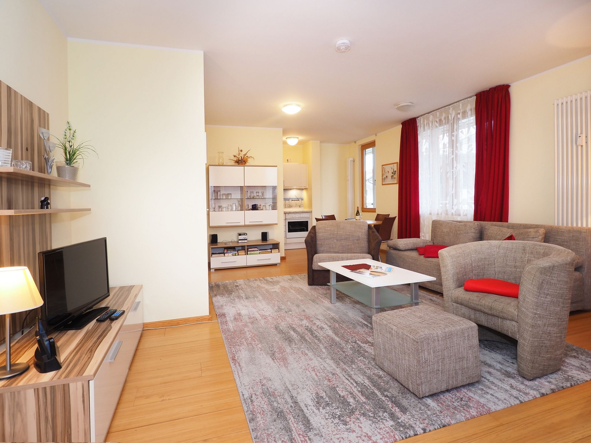 Kaiservillen Heringsdorf Ferienwohnung mit 1 Schlafzimmer und Balkon (D231) Insel Usedom - Wohnzimmer