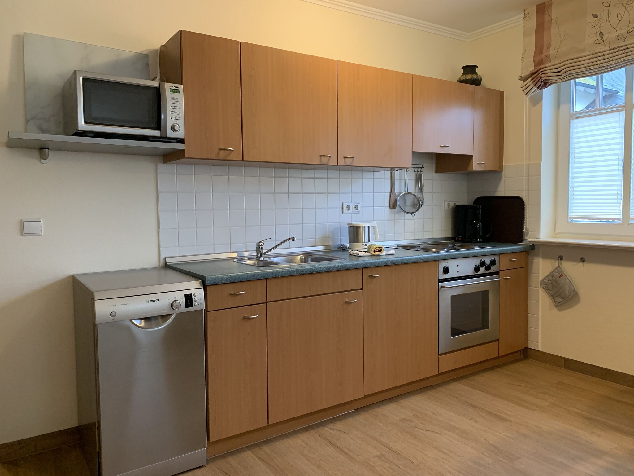 Dünenpark Binz Komfort Ferienwohnung mit 1 Schlafzimmer und Balkon im Obergeschoss (206) Insel Rügen - Küche / Küchenzeile