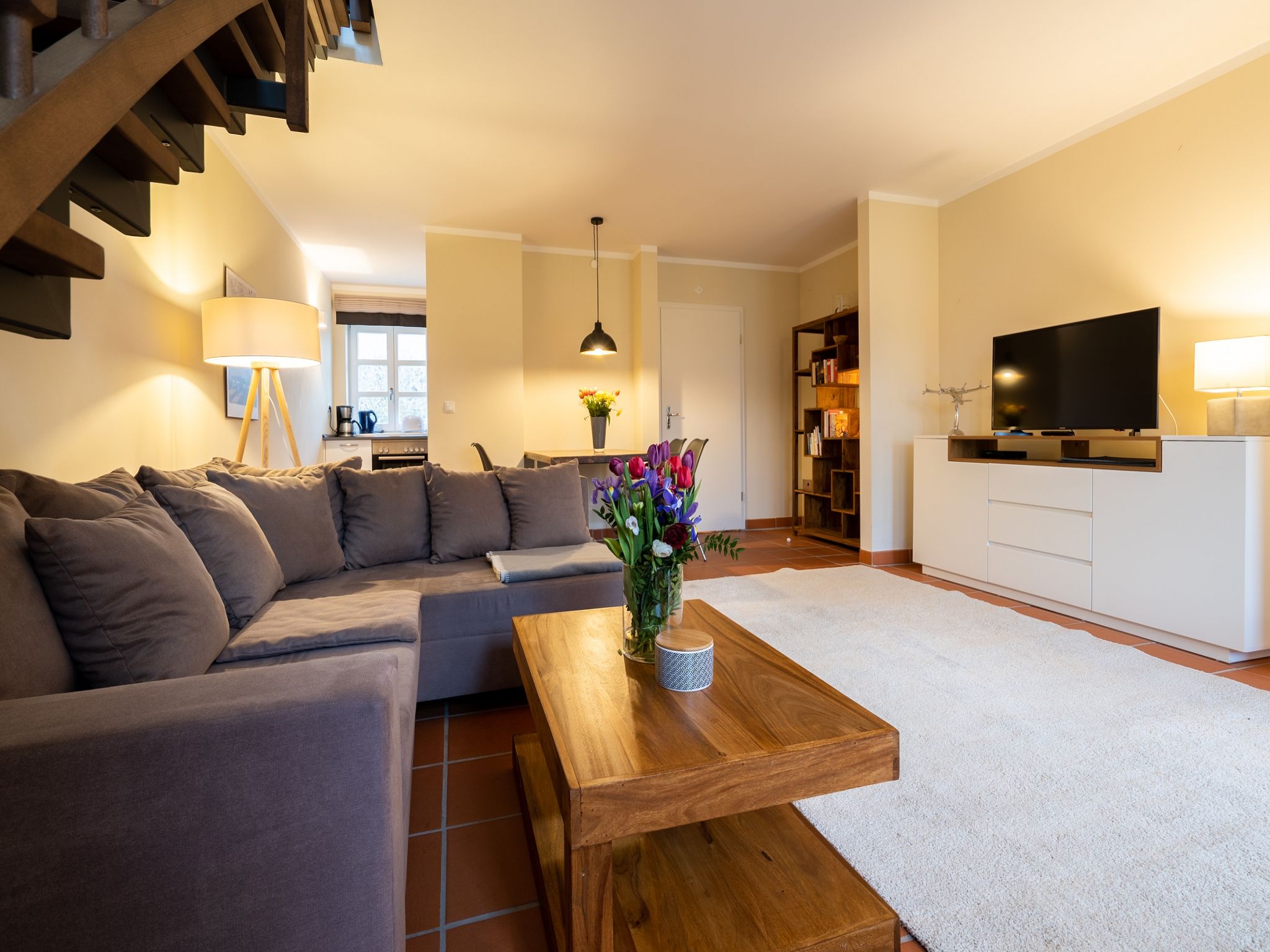 Feriendorf Rugana Komfortplus Ferienwohnung mit 2 Schlafzimmern und Terrasse (D33) Insel Rügen - Wohnzimmer