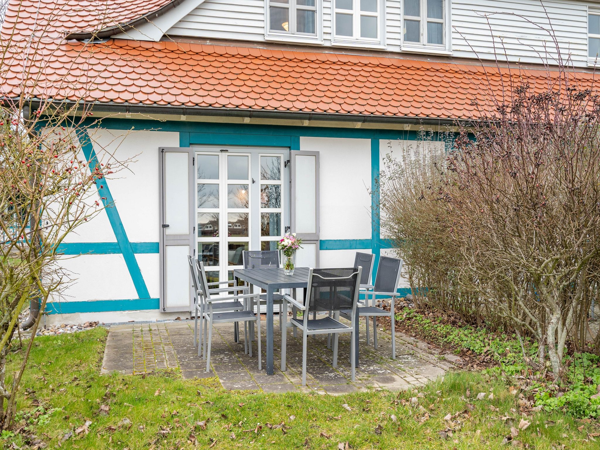 Feriendorf Rugana Komfort Ferienwohnung mit 2 Schlafzimmern und Terrasse (C52) Insel Rügen - Terrasse