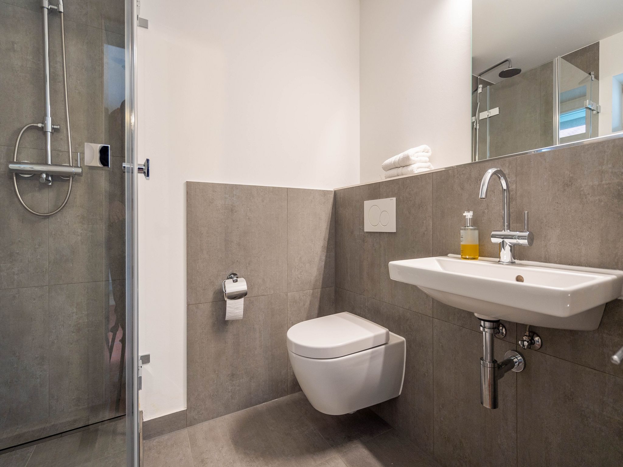 Feriendorf Rugana Klassik Ferienwohnung mit 1 Schlafzimmern und Terrasse (D54) Insel Rügen - Badezimmer