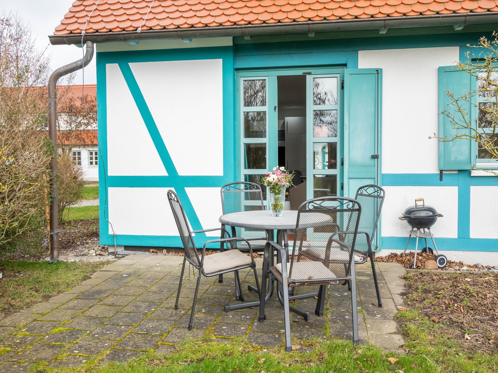 Feriendorf Rugana Klassik Ferienwohnung mit 1 Schlafzimmern und Terrasse (D54) Insel Rügen - Terrasse