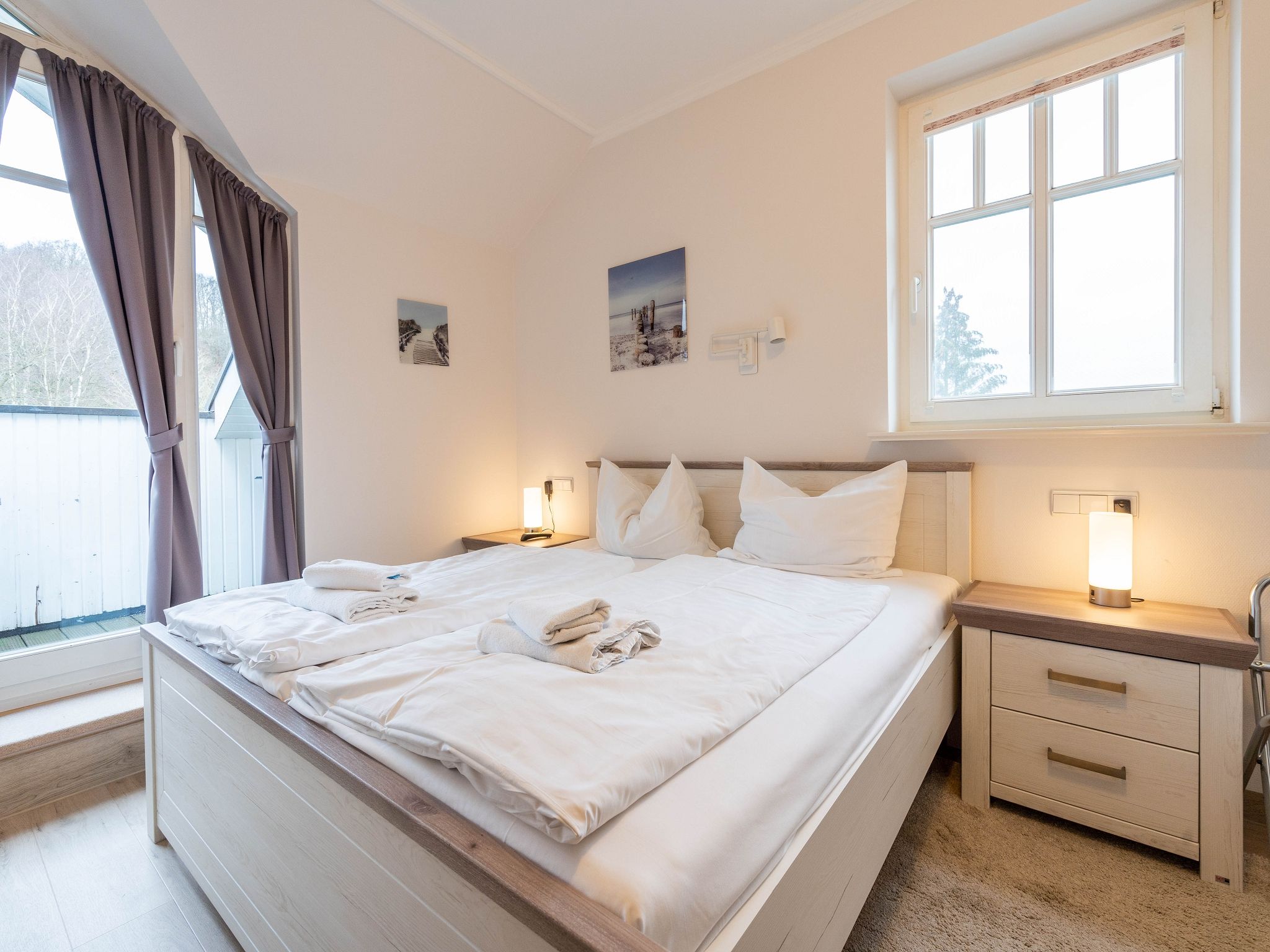 Dünenpark Binz Komfortplus Ferienwohnung mit 2 Schlafzimmern und Balkon im Dachgeschoss (009) Insel Rügen - Schlafzimmer