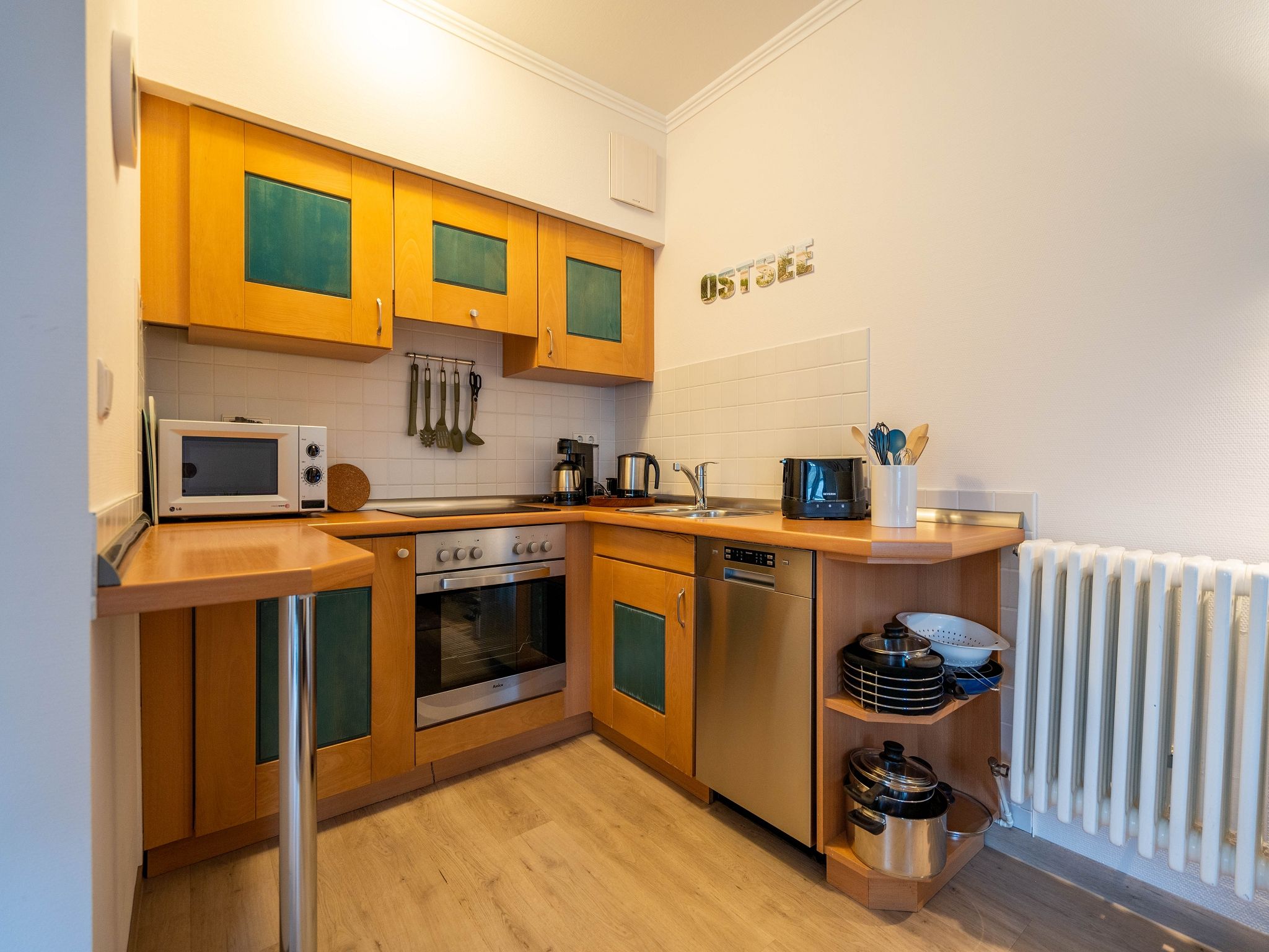 Dünenpark Binz Komfortplus Ferienwohnung mit 2 Schlafzimmern und Balkon im Dachgeschoss (009) Insel Rügen - Küche / Küchenzeile