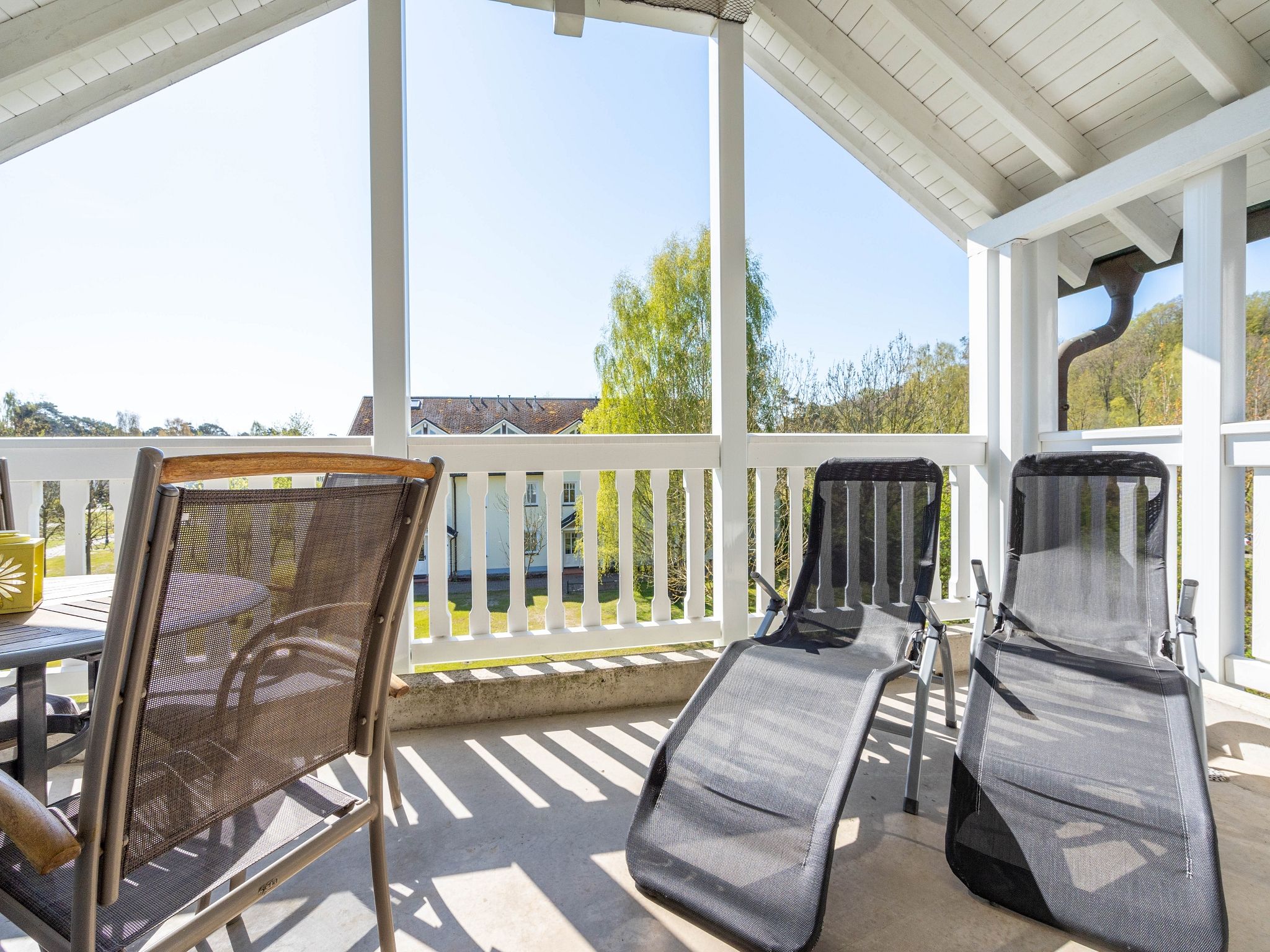 Dünenpark Binz Komfortplus Ferienwohnung mit 1 Schlafzimmer und Balkon im Dachgeschoss (060) Insel Rügen - Balkon