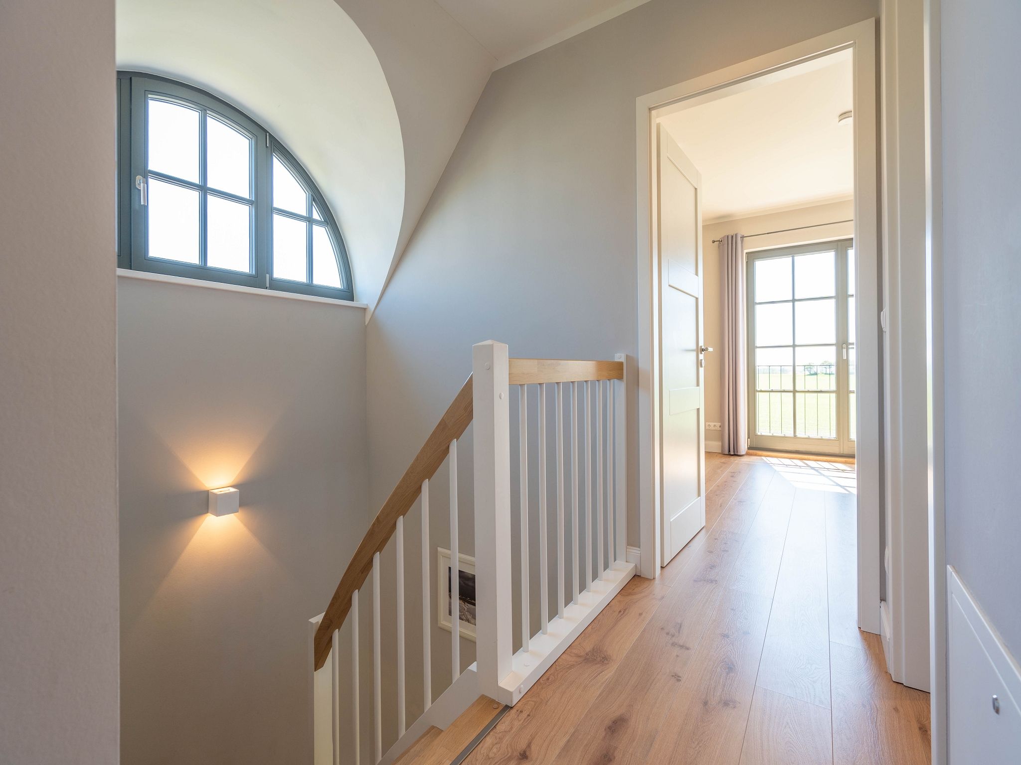 Premium Reetdachvilla mit 3 Schlafzimmern, Sauna und Kamin (E09) - Schlafzimmer