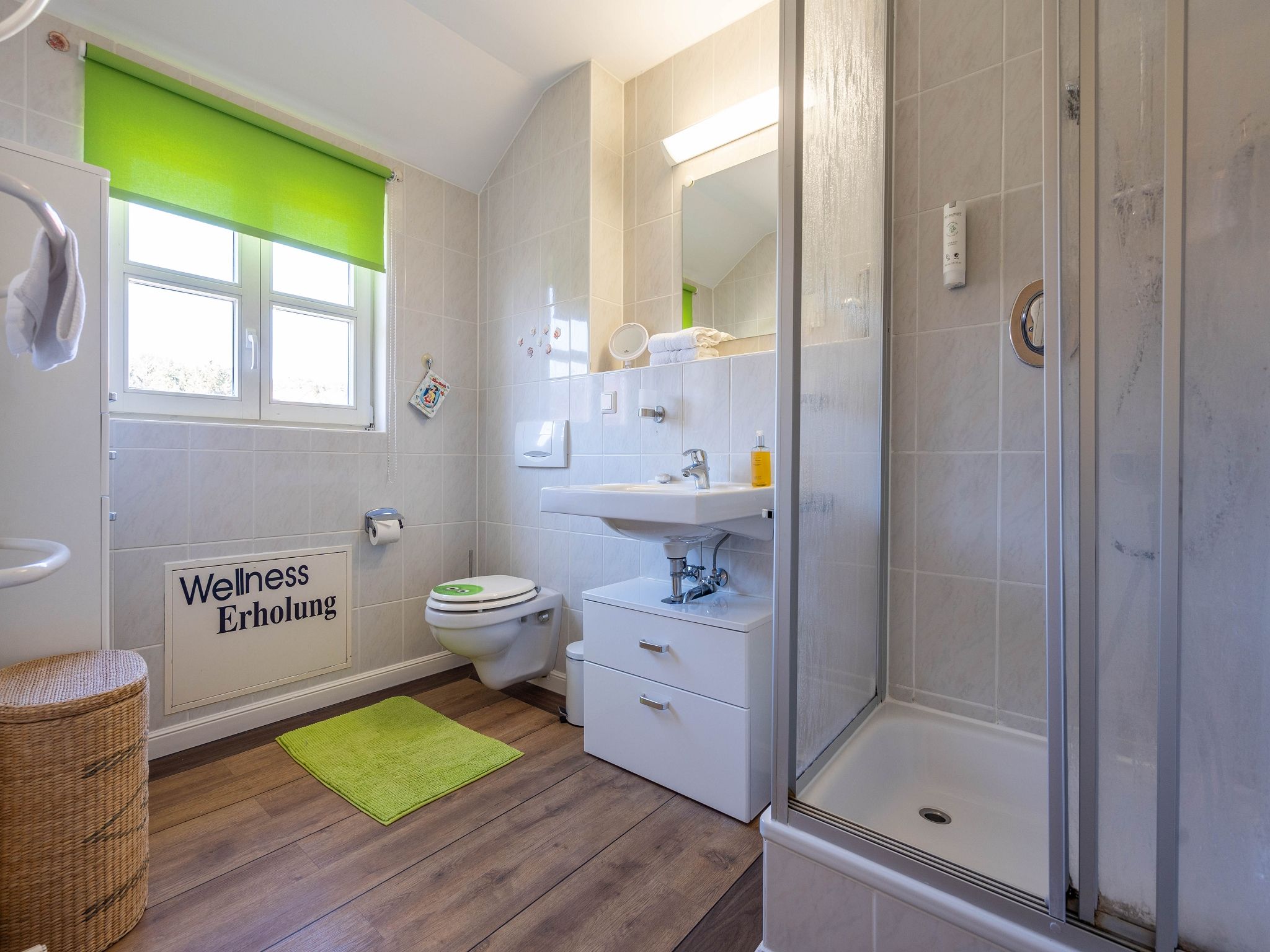 Feriendorf Rugana Komfort Ferienwohnung mit 1 Schlafzimmer (B63) Insel Rügen - Badezimmer