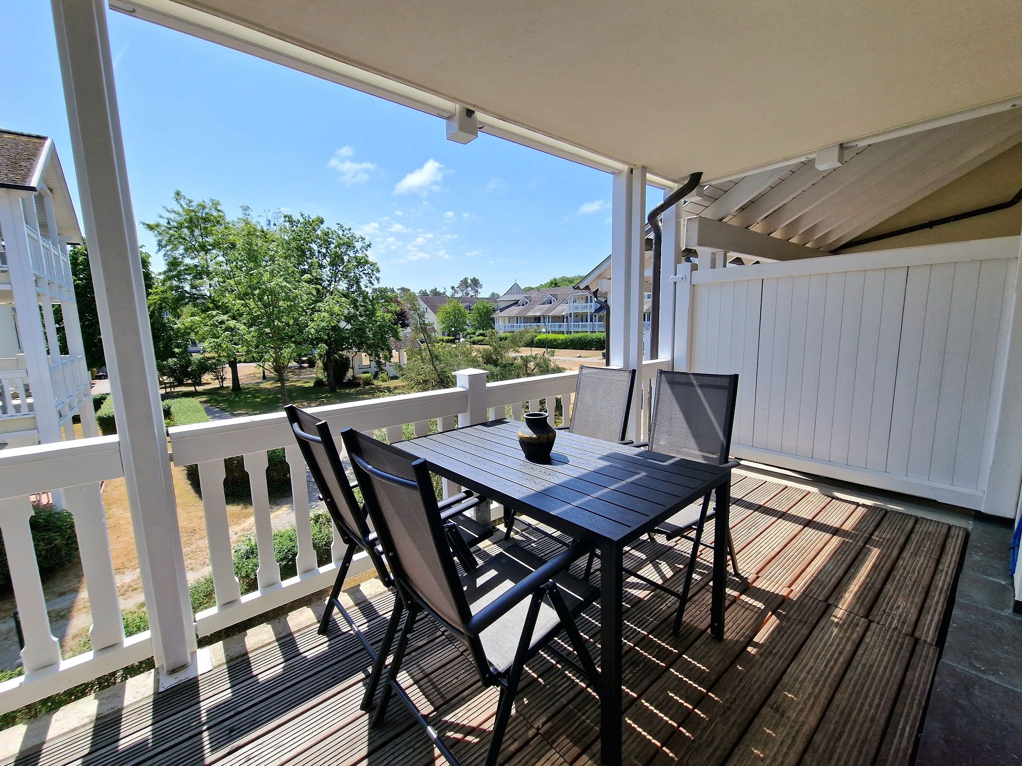 Dünenpark Binz Komfort Ferienwohnung mit 1 Schlafzimmer und Balkon im Obergeschoss (132) Insel Rügen - Balkon