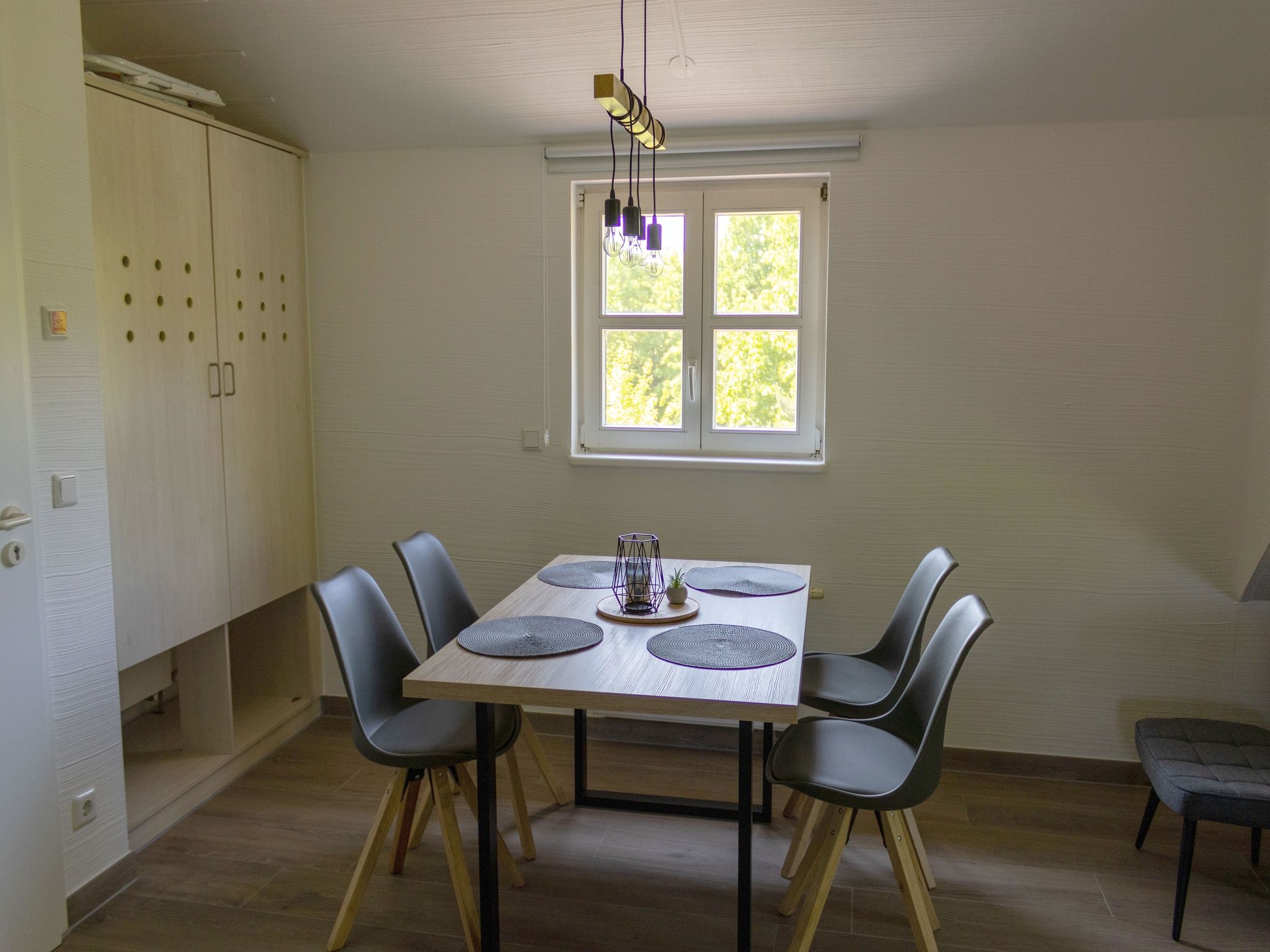 Feriendorf Rugana Komfortplus Ferienwohnung mit 1 Schlafzimmer (A22) Insel Rügen - Wohnzimmer