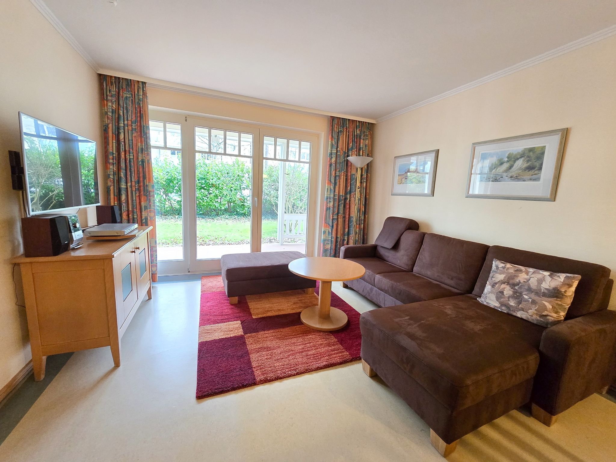 Dünenpark Binz Komfort Ferienwohnung mit 2 Schlafzimmern und Terrasse im Erdgeschoss (190) Insel Rügen - Wohnzimmer