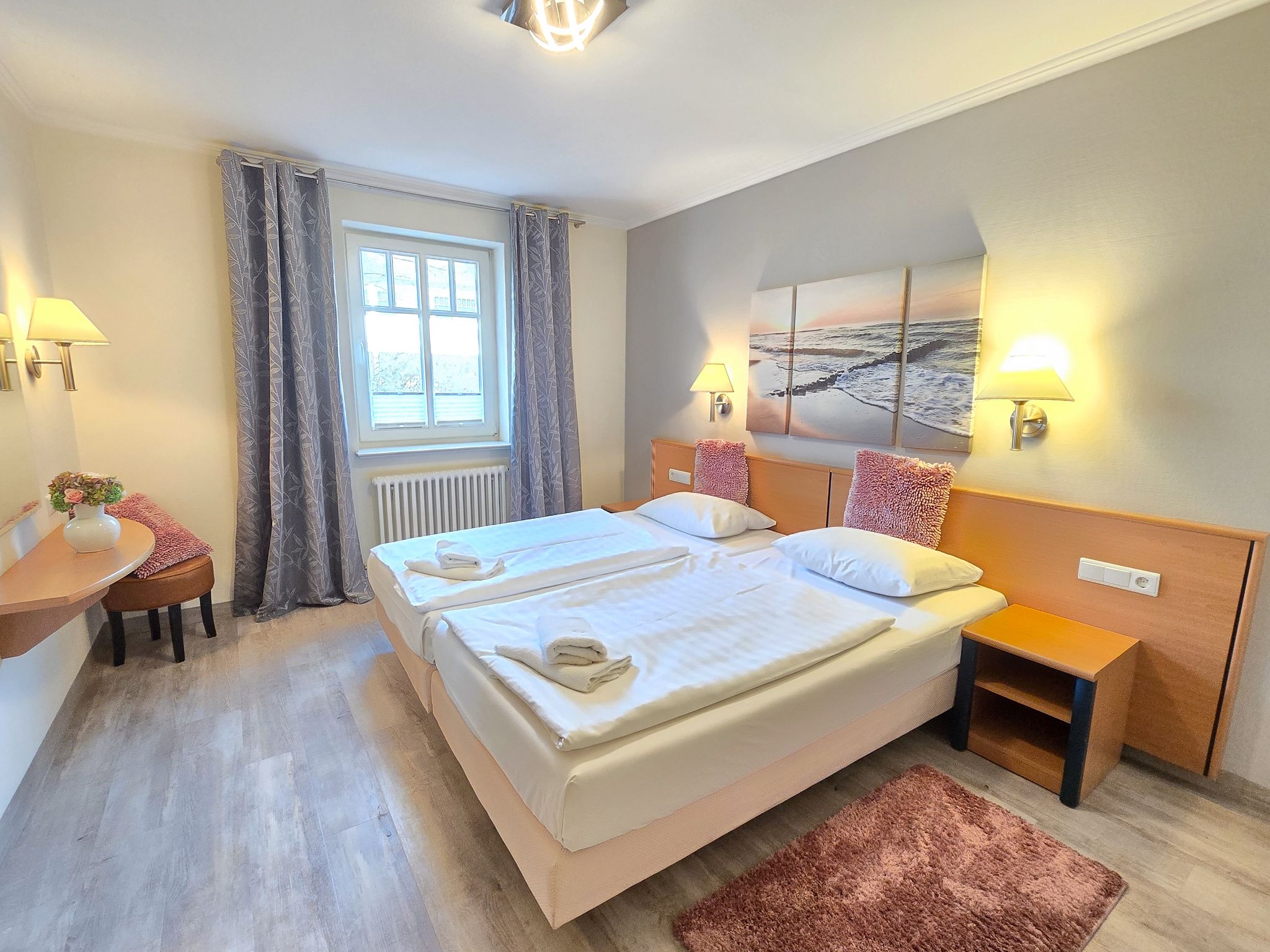 Dünenpark Binz Komfort Ferienwohnung mit 1 Schlafzimmer und Terrasse im Erdgeschoss (220) Insel Rügen - Schlafzimmer