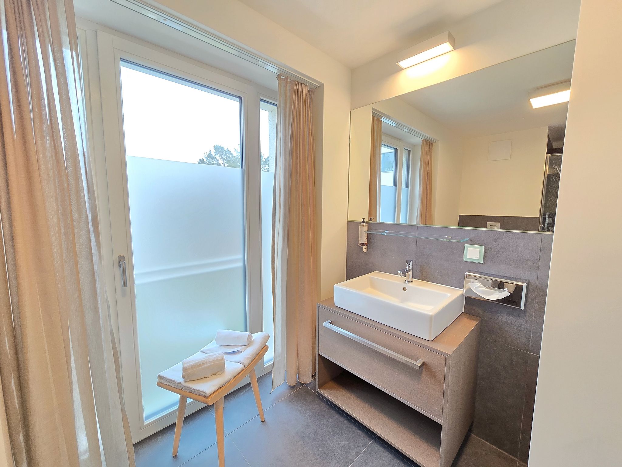 Dünenresidenz Prora Attraktive Ferienwohnung "Strandlust" mit 1 Schlafzimmer zur Sonnenseite (NP/415) Insel Rügen - Badezimmer