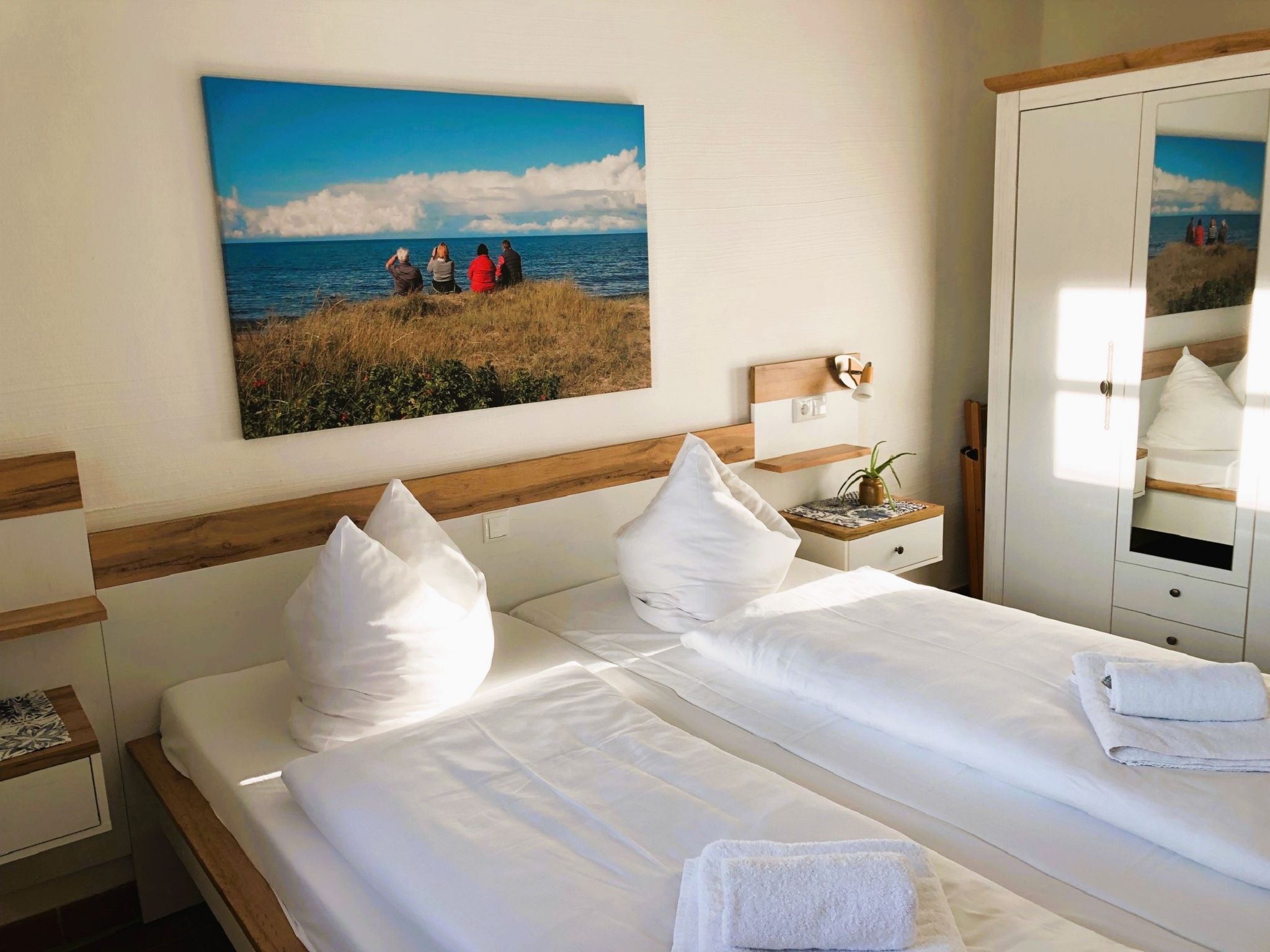 Feriendorf Rugana Komfort Ferienwohnung mit 1 Schlafzimmer und Terrasse (B37) Insel Rügen - Schlafzimmer