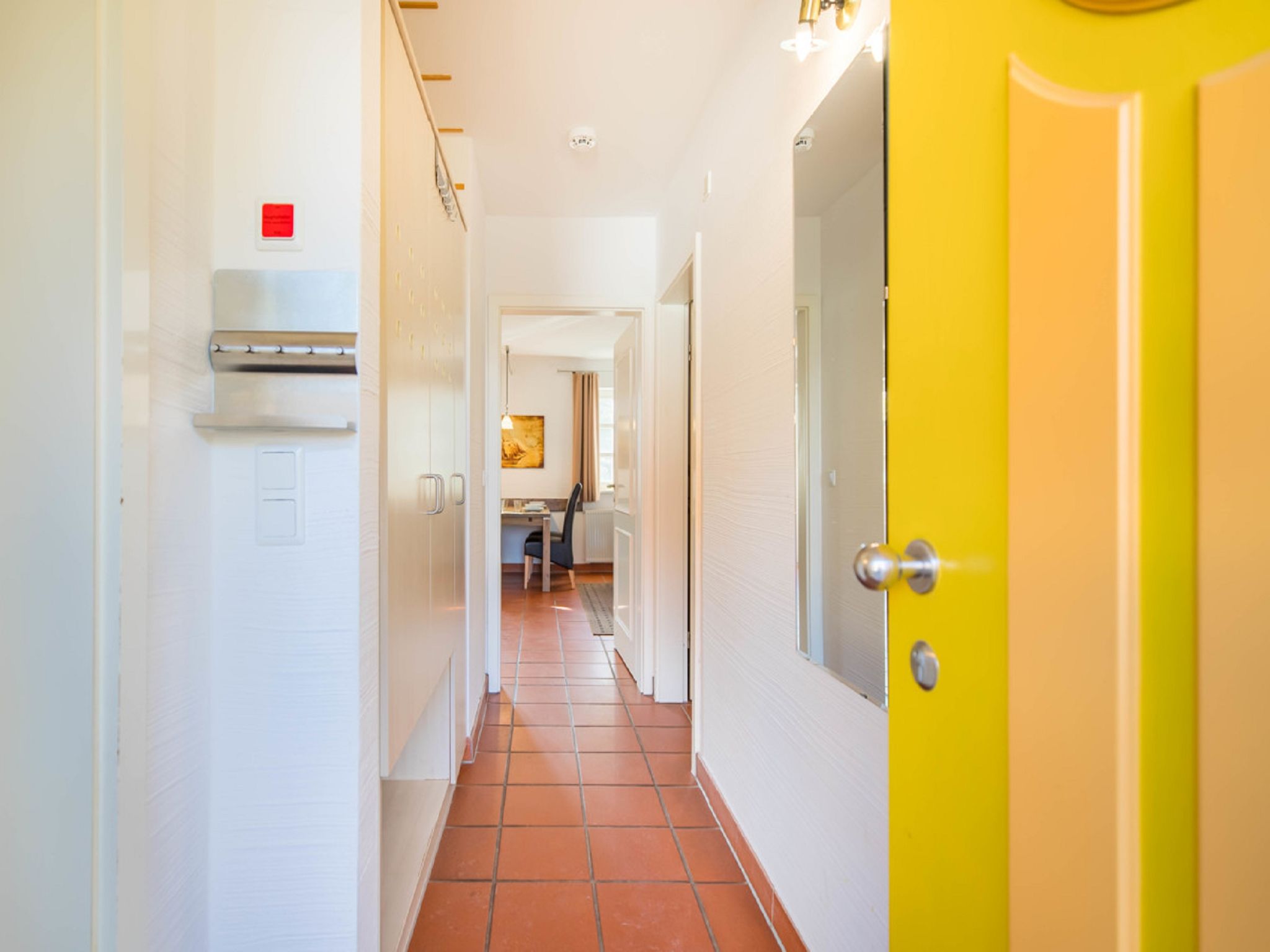 Feriendorf Rugana Komfortplus Ferienwohnung mit 1 Schlafzimmern und Terrasse (A21) Insel Rügen - Fassade / Eingang