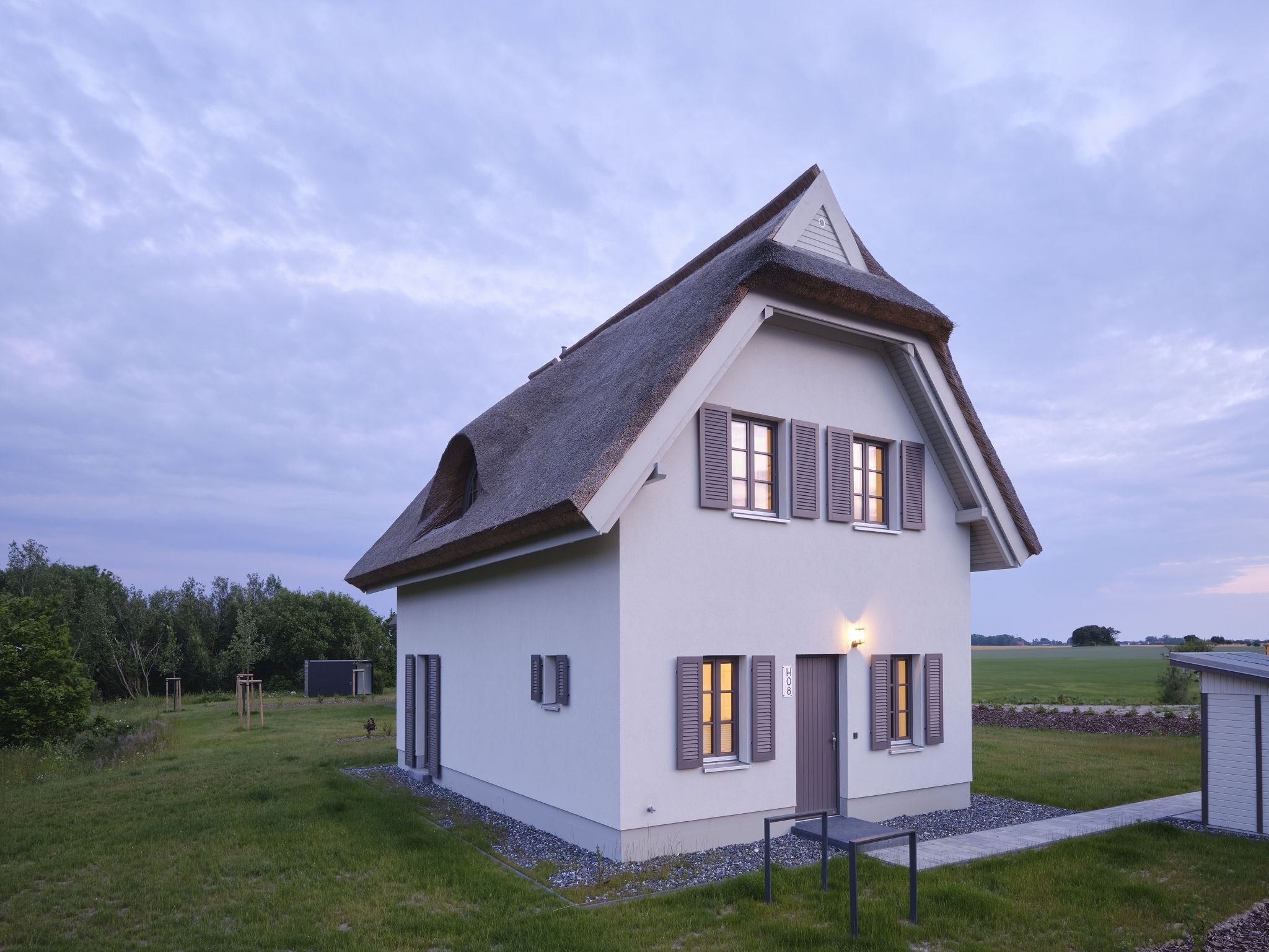 Premium Reetdachvilla mit 3 Schlafzimmern, Sauna und Kamin (H08) - Hauptansicht