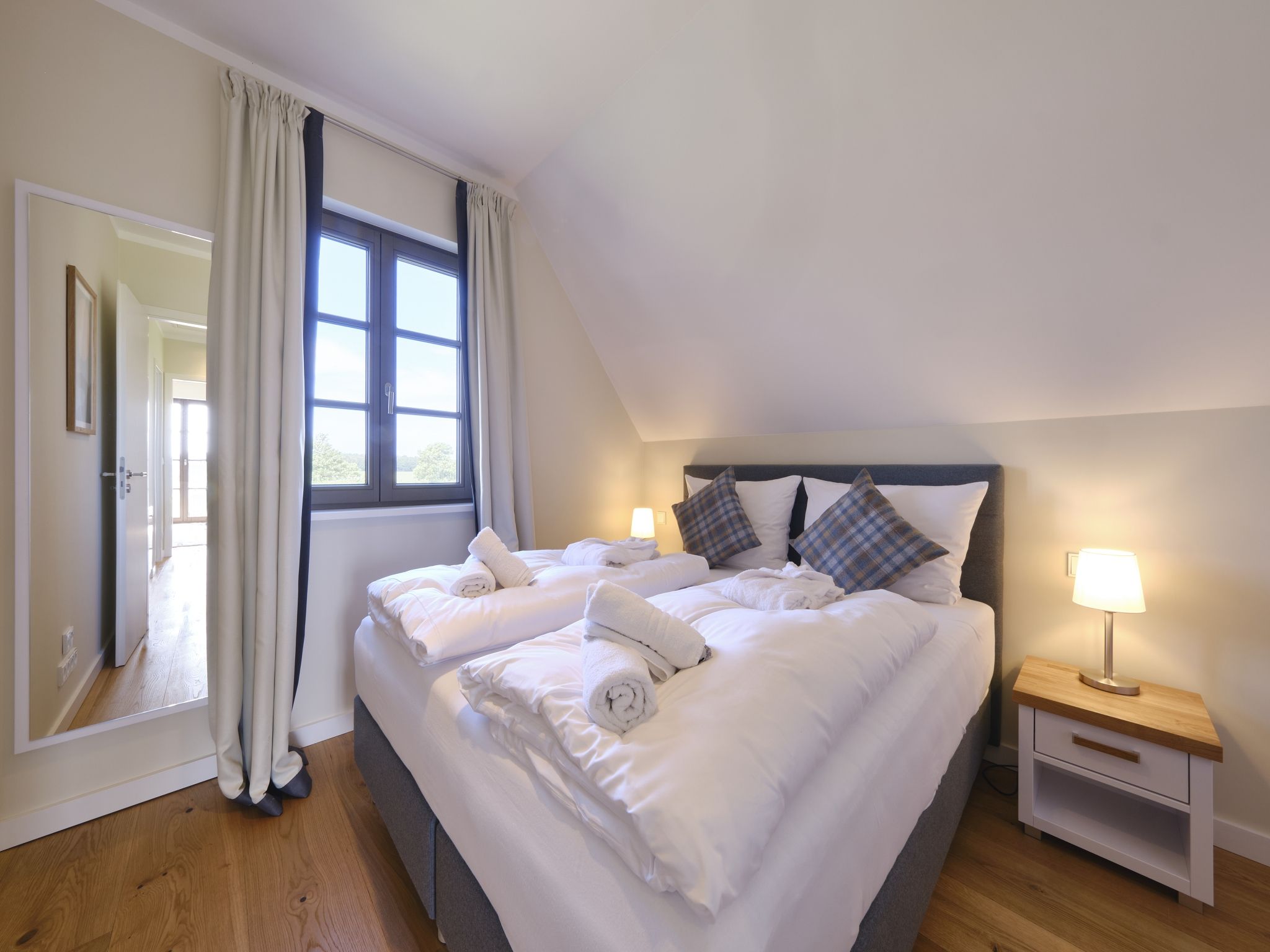 Premium Reetdachvilla mit 3 Schlafzimmern, Sauna und Kamin (H13) - Schlafzimmer