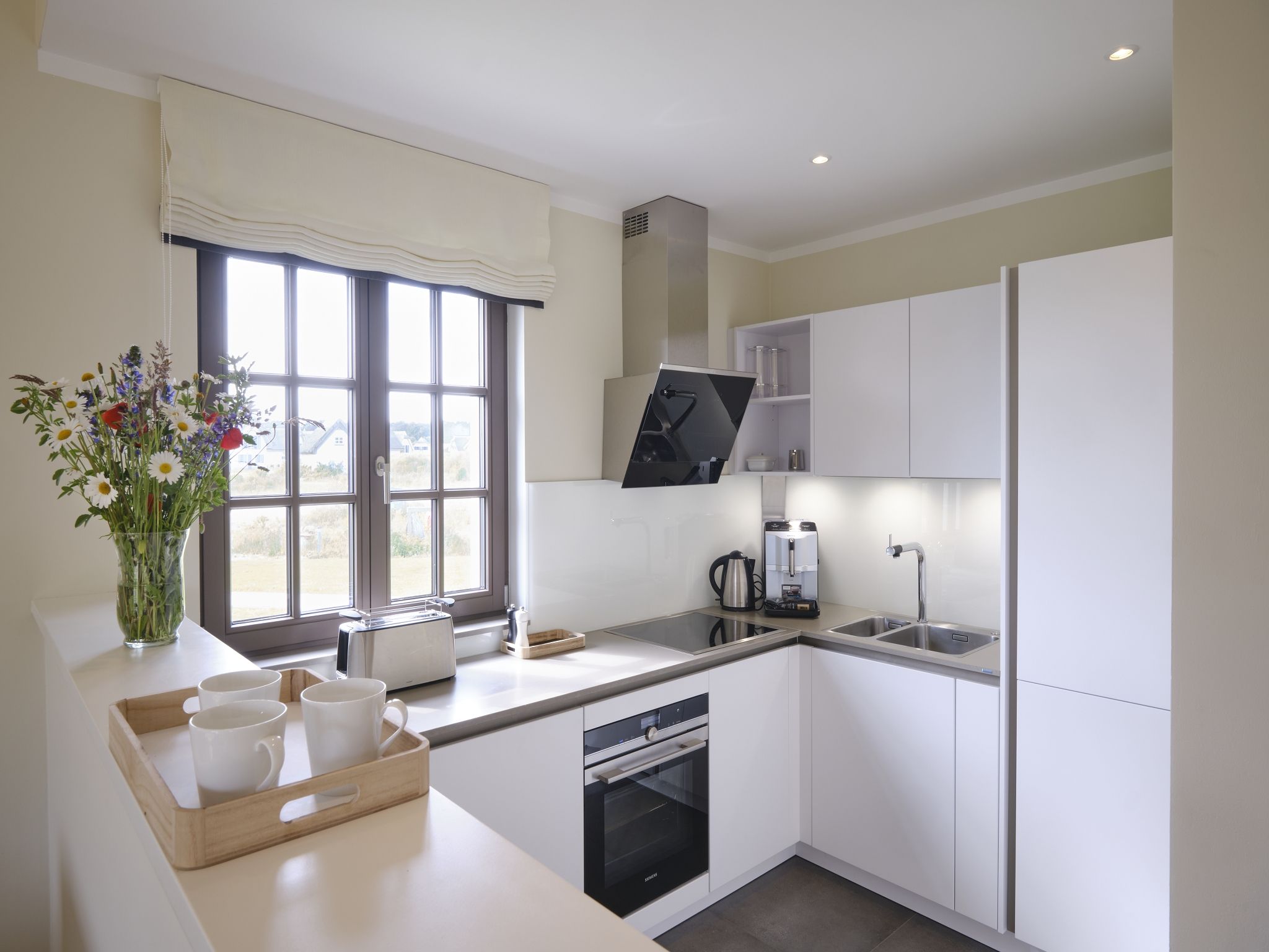 Premium Reetdachvilla mit 3 Schlafzimmern, Sauna und Kamin (H13) - Küche / Küchenzeile