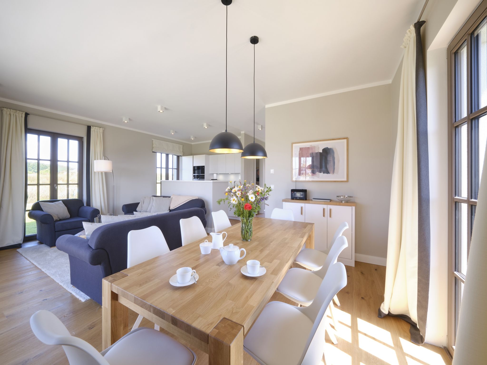 Luxus Reetdachvilla mit 3 Schlafzimmern, Sauna und Kamin (H18) - Wohnzimmer